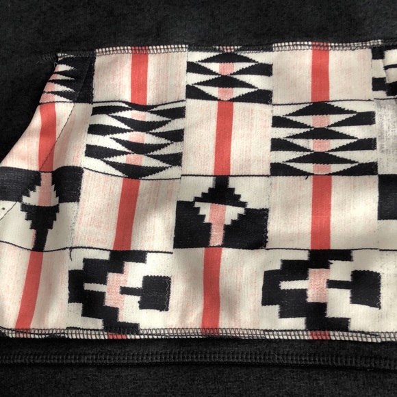 New without tags- Burton hoodie - Picture 2 of 9